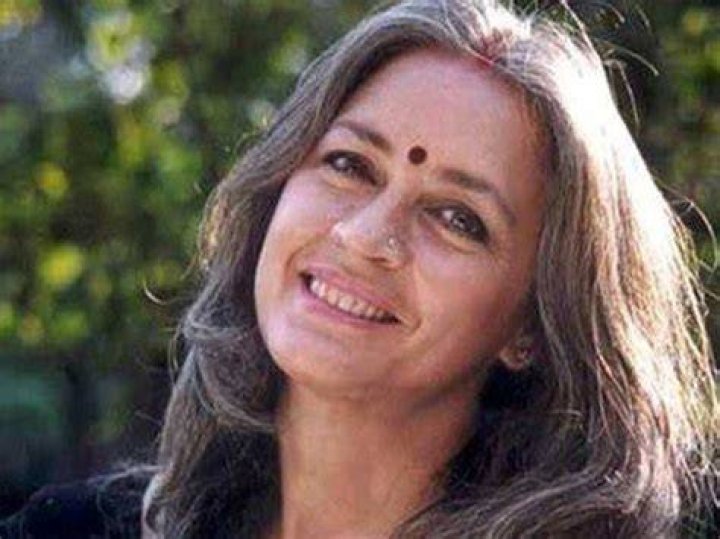 Actress Nafisa Ali diagnosed with leucoderma